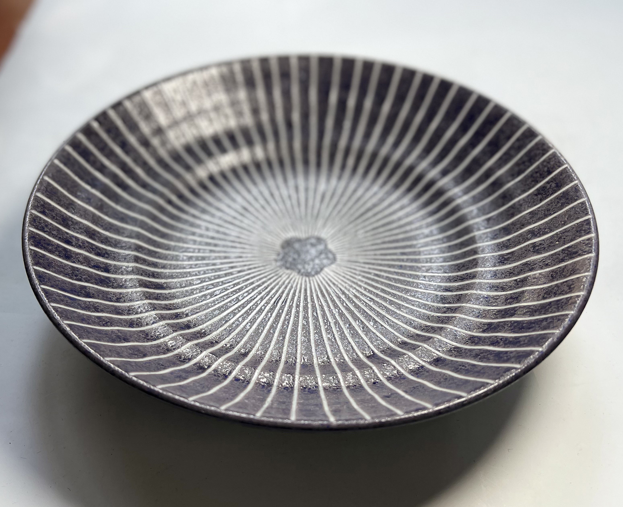 od0204-030/검은 연꽃 접시/Φ22.7X4.5cm/일본그릇