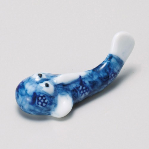 파란색 플라워 패턴 동물 모양 커트러리 홀더 자기소품 푸른 무츠 고로 수저받침 45857-458 일본그릇