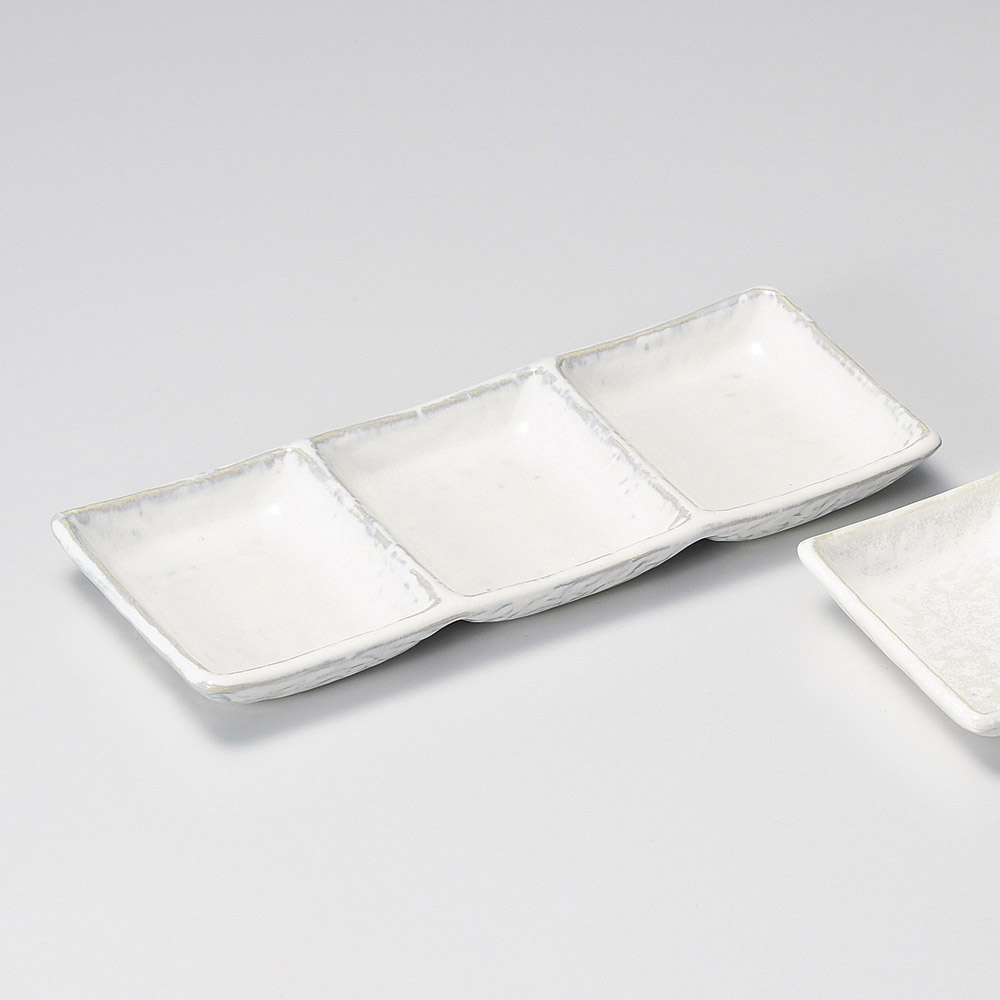 39838-318/흰 유약 돌 삼품 접시/24.2×9.8×2.3㎝/일본그릇